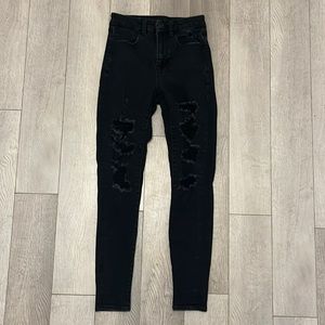 Black ripped skinny jeans